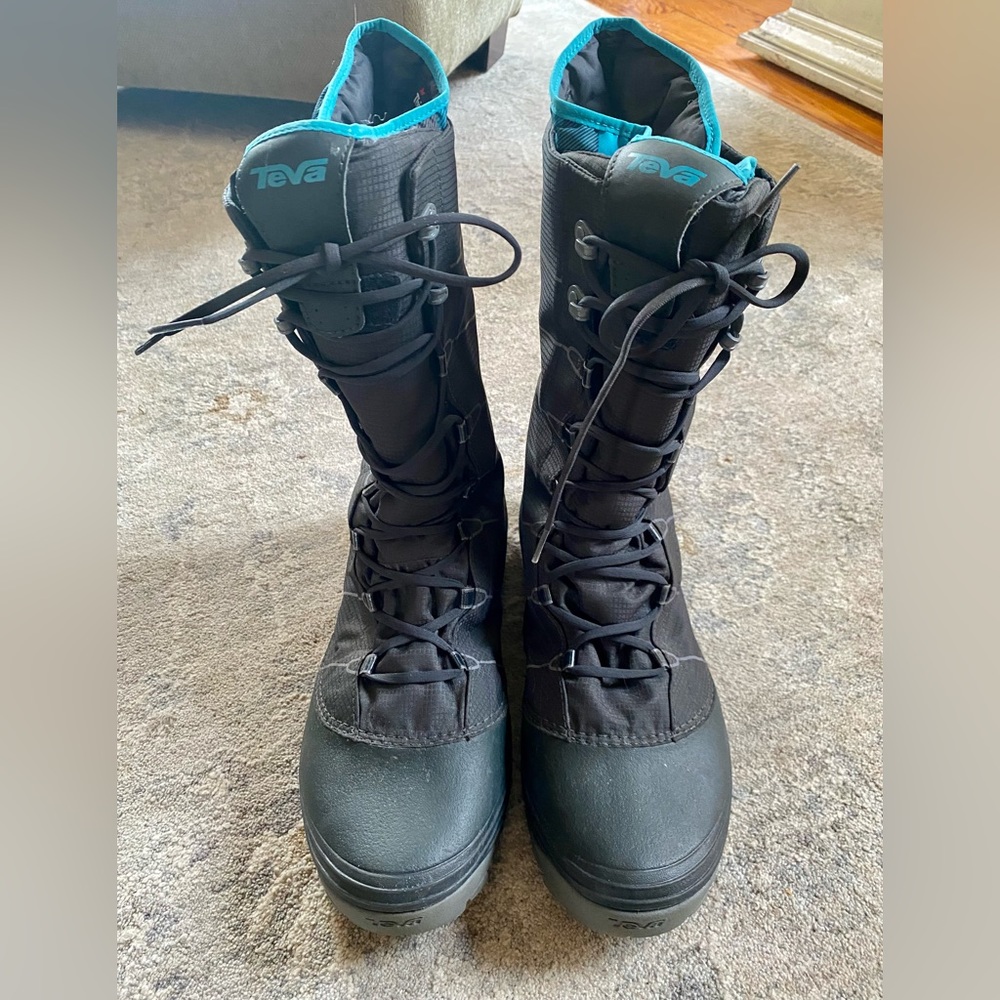 Teva Winter Boots